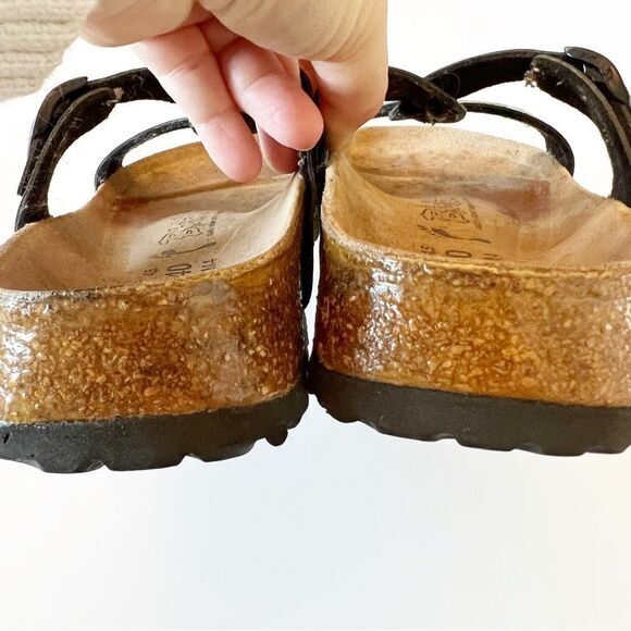 Birkis Metallic Embossed Double Strap Sandals Size 37 EU Cork‎ Sole Comfort Foot - Picture 13 of 16